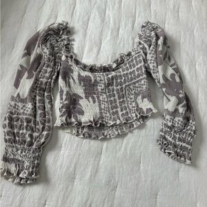 Olivaceous Gray and White Patterned Blouse